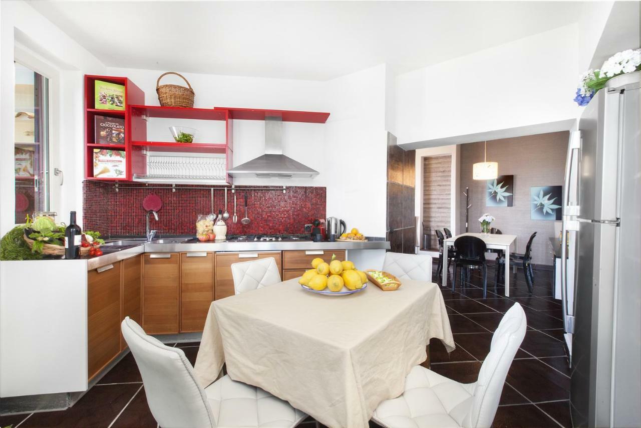 Amore Rentals - Casa Augusta A Sorrente Extérieur photo